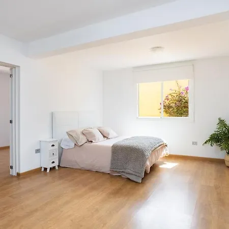 Eden La Paz * サウサル